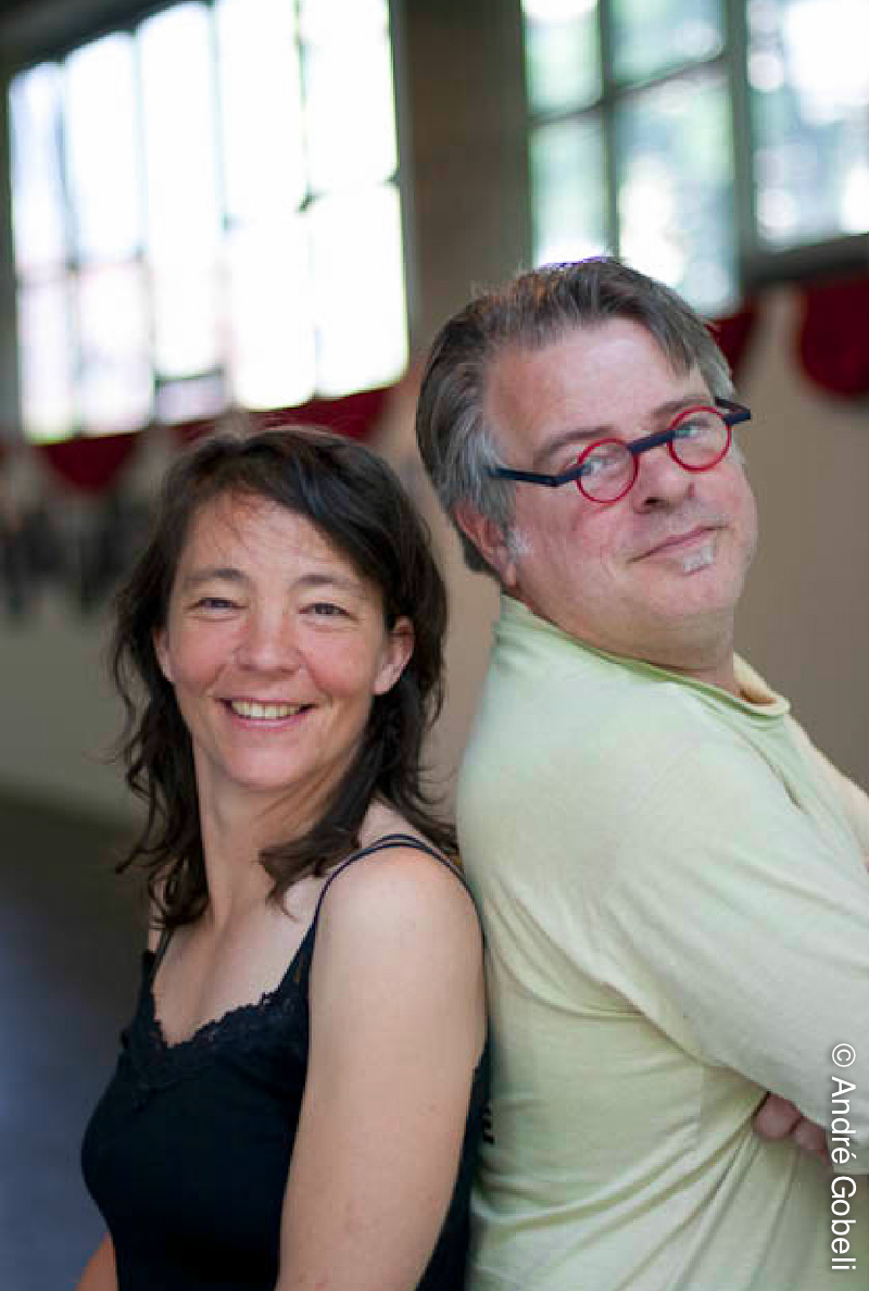 Robin Noorda, Bethany De Forest pour "Red-end and the Seemingly Symbiotic Society " Pays Bas