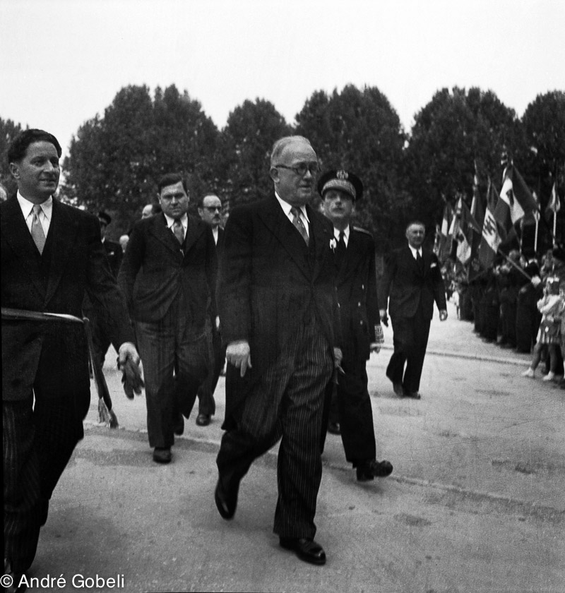 Vincent Auriol Président de la république cimetière de MoretteTthônes 1947
Vincent Auriol Président de la république Thônes 1947
